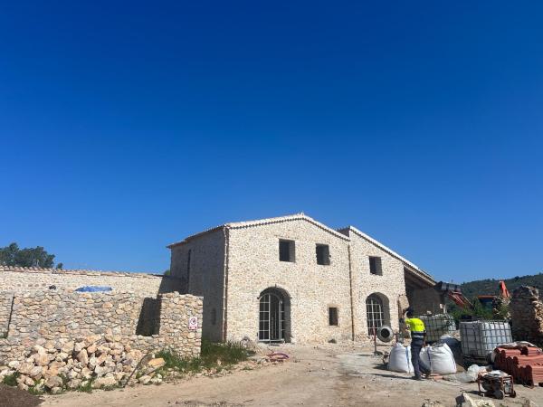 Rehabilitación Completa de Masía en el Campo - Imagen 43
