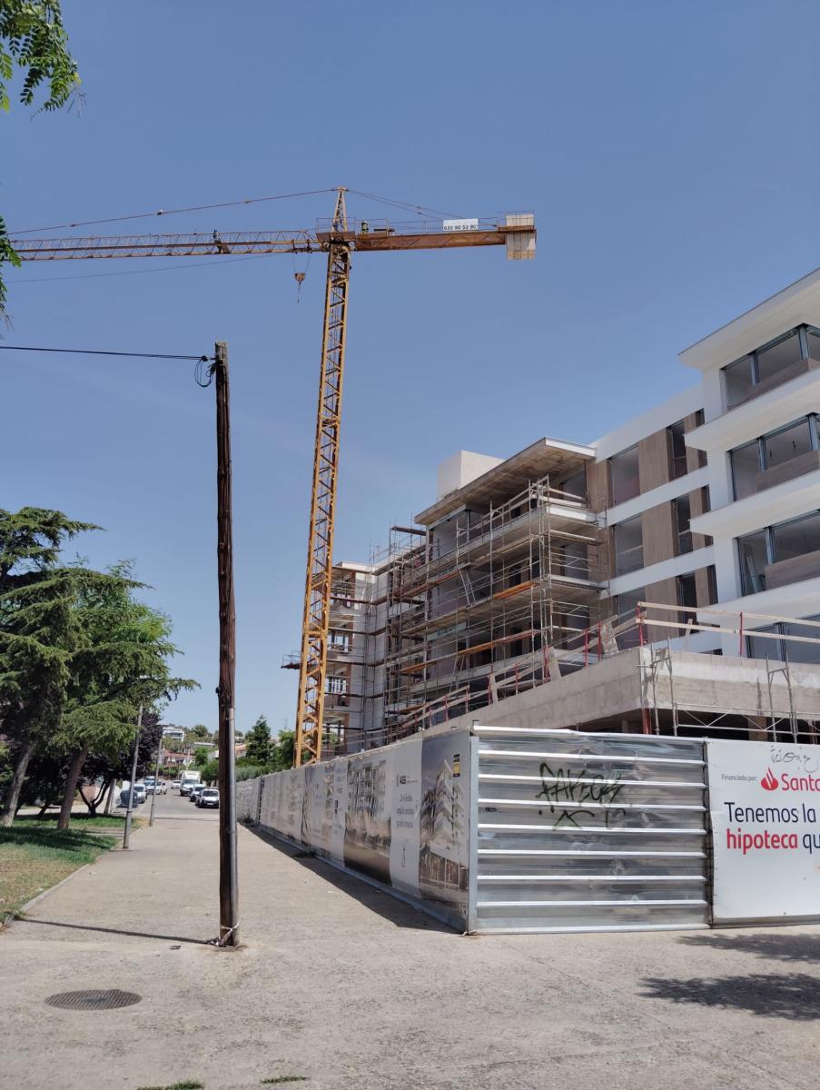 Reforma Integral de Vivienda con Patio Mediterráneo - Imagen principal
